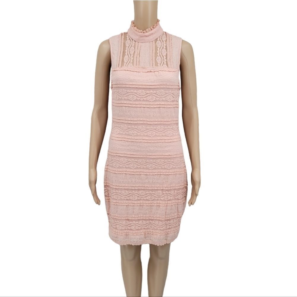 Bebe Mock Neck Lace Panel Dress Peachy  Pink Women's Size Medium NEW